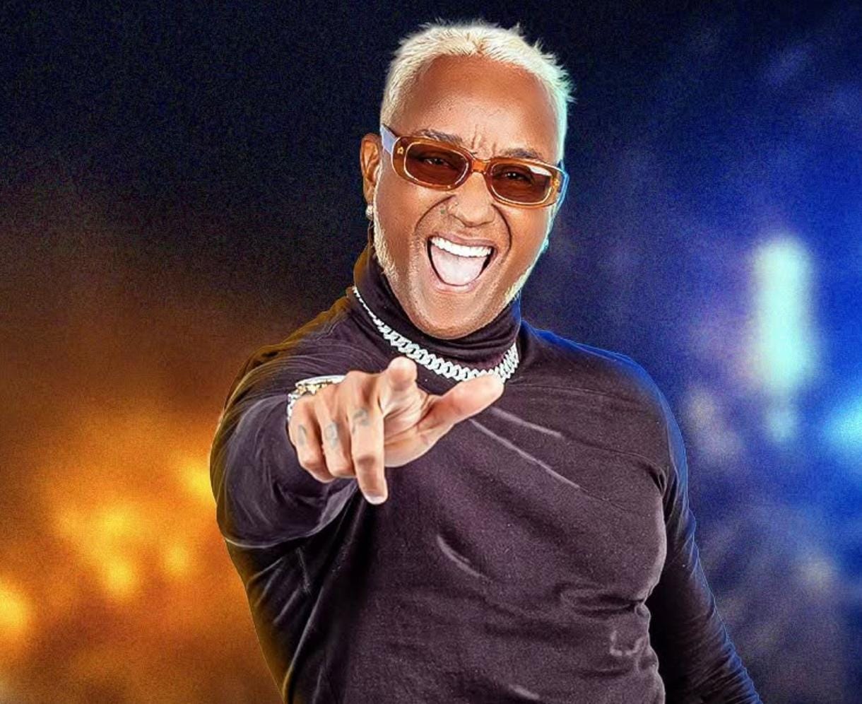 Cantor Dennys Salvador lança o sucesso Mexidinha. Foto: Divulgação